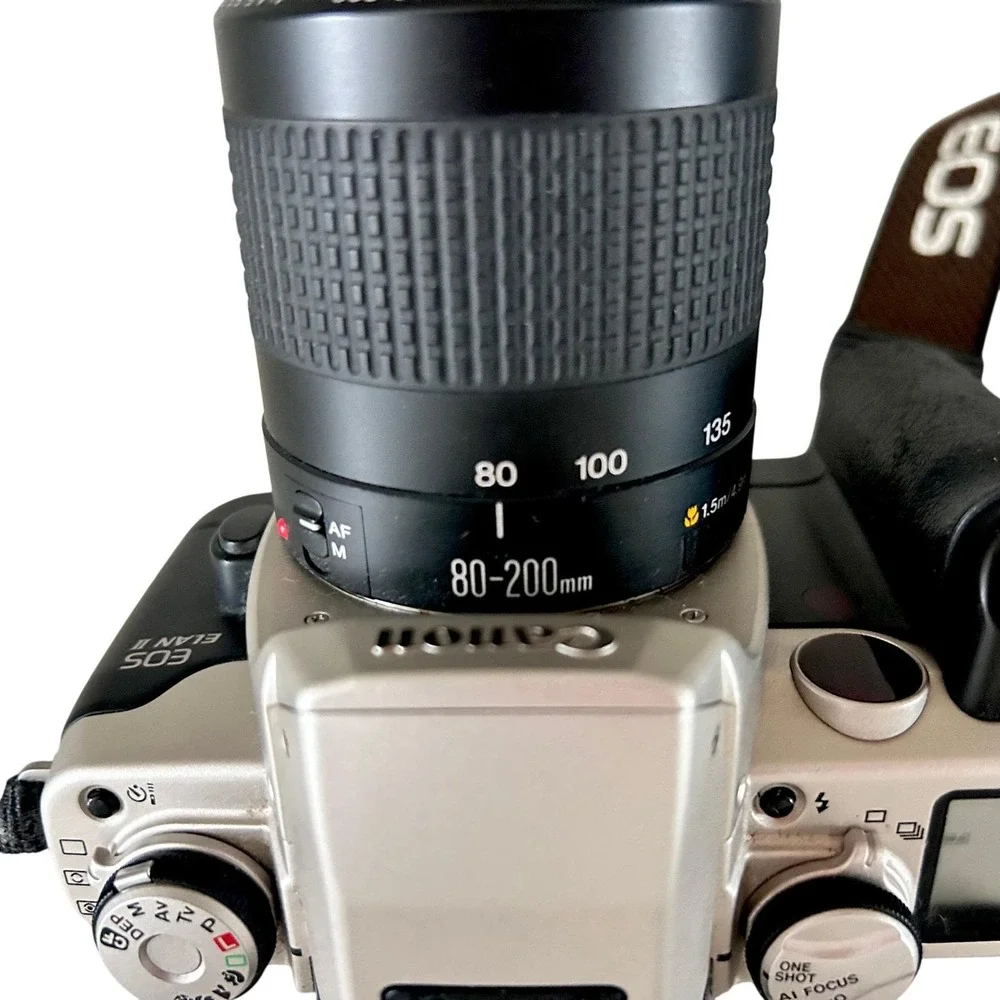 Canon EOS Elan II 35mm Film Camera Bundle 80-200mm 28-80mm Lenses Lowepro Bag